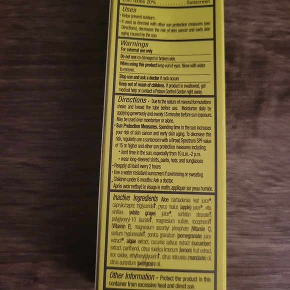 NEW Juice Beauty SPF 30 Oil-Free Moisturizer - Picture 4 of 6